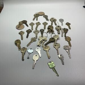 Vintage‎ Lot Of 40 Keys, ILCO, Junkunc, YALE, P & F CORBIN